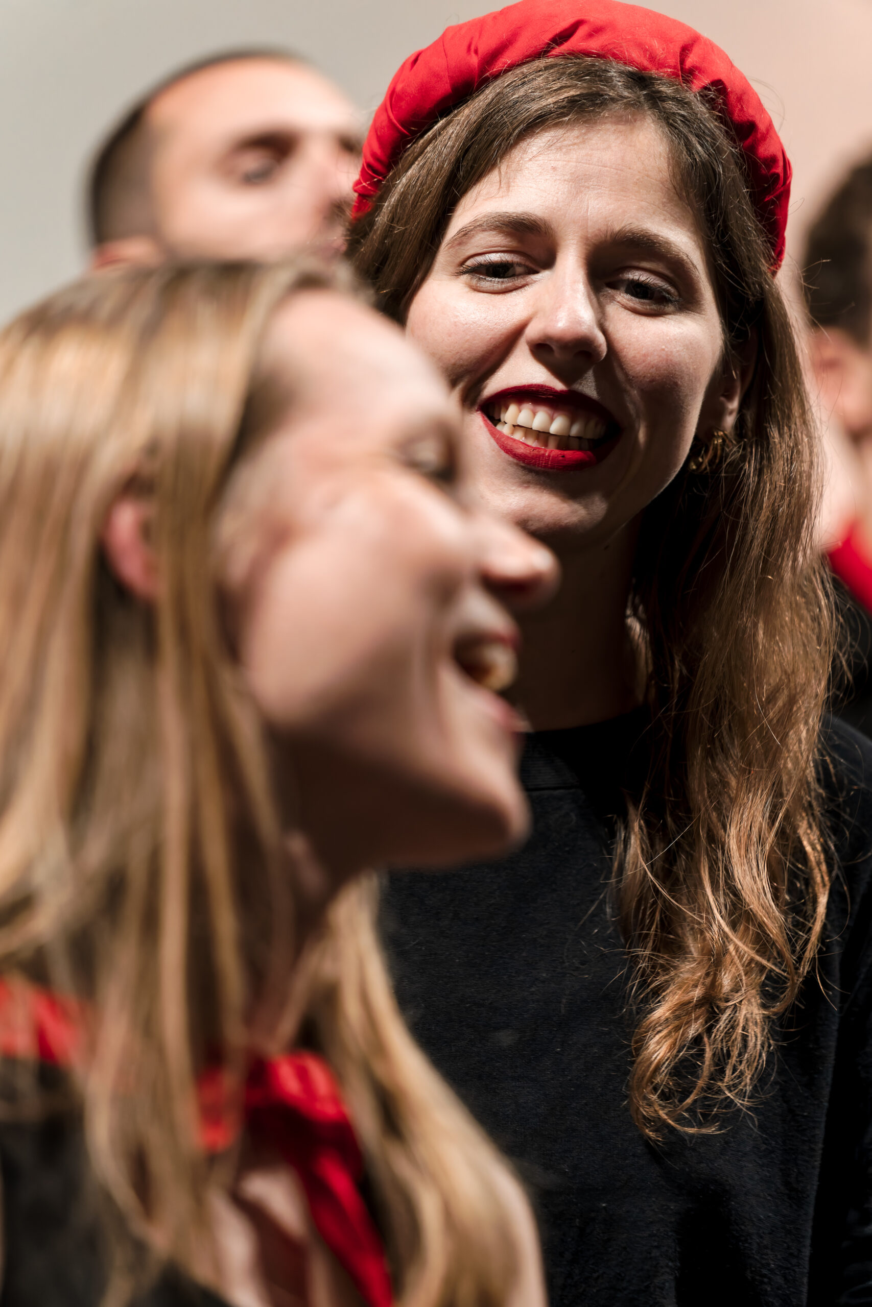Sopranes heureuses de chanter au Schieve Choeur